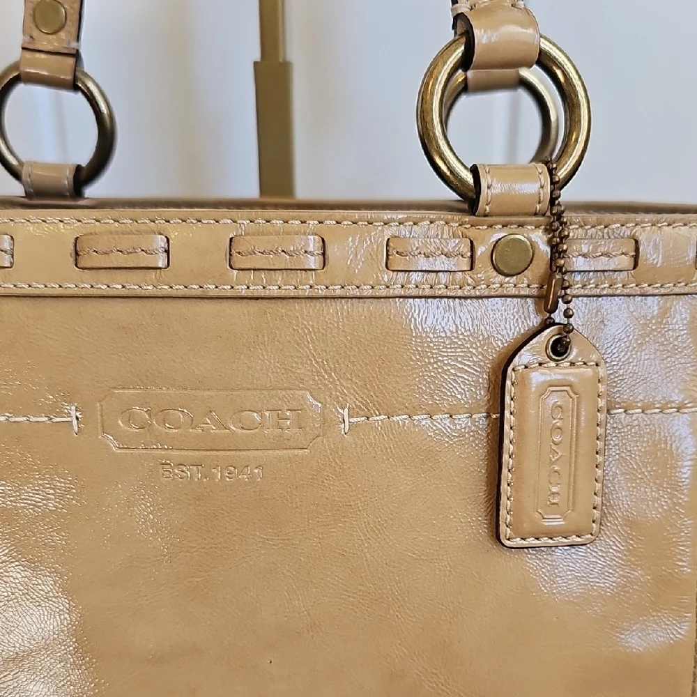 Coach  2008 Gallery Laced East West Tote Bag EUC Camel